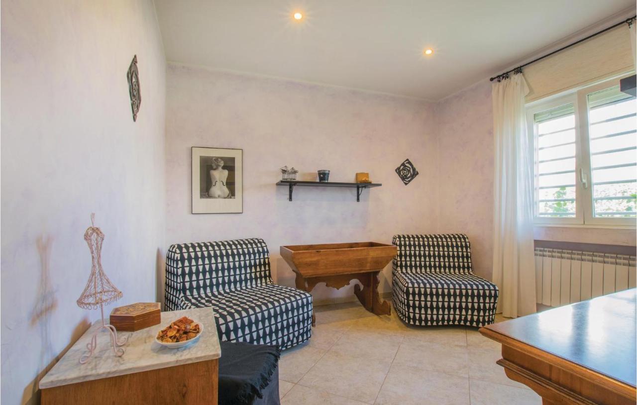Awesome Apartment In Bari With Wifi 外观 照片